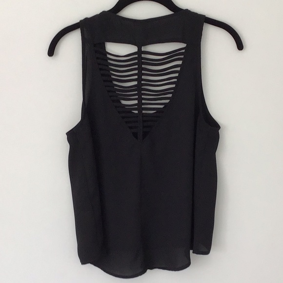 Kirra Lattice Open Back Top - Picture 2 of 8